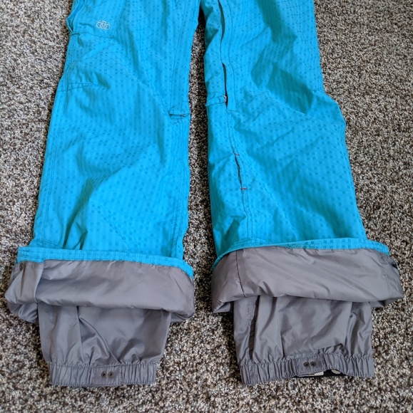 686 Snowboarding Pants - Picture 2 of 4